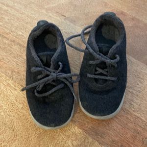 Barely work kids Allbird “Smallbird” Size T9